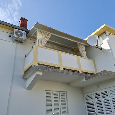 Apartmani I Sobe Jusic Раб Екстериор снимка