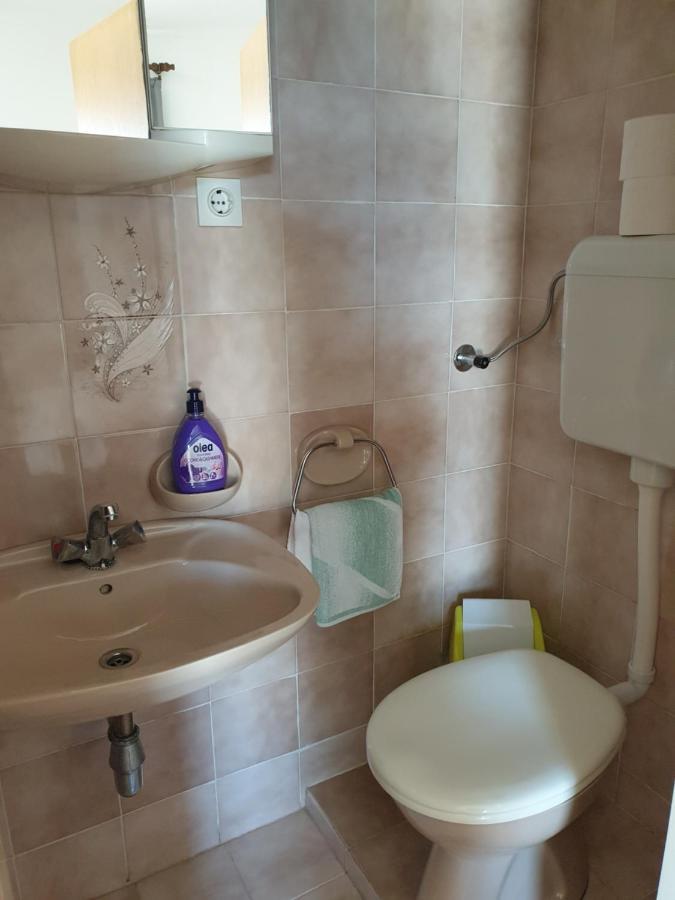 Apartmani I Sobe Jusic Раб Екстериор снимка