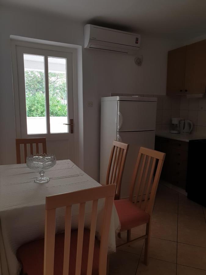 Apartmani I Sobe Jusic Раб Екстериор снимка