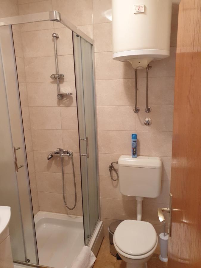 Apartmani I Sobe Jusic Раб Екстериор снимка