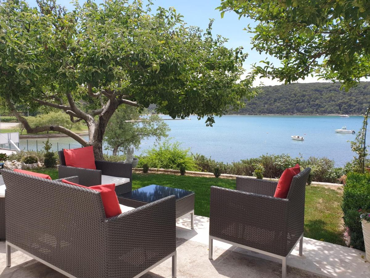 Apartmani I Sobe Jusic Раб Екстериор снимка